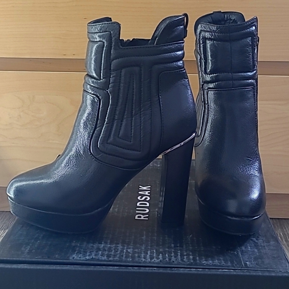 RUDSAK Black Quilted Leather Platform Ankle Boots